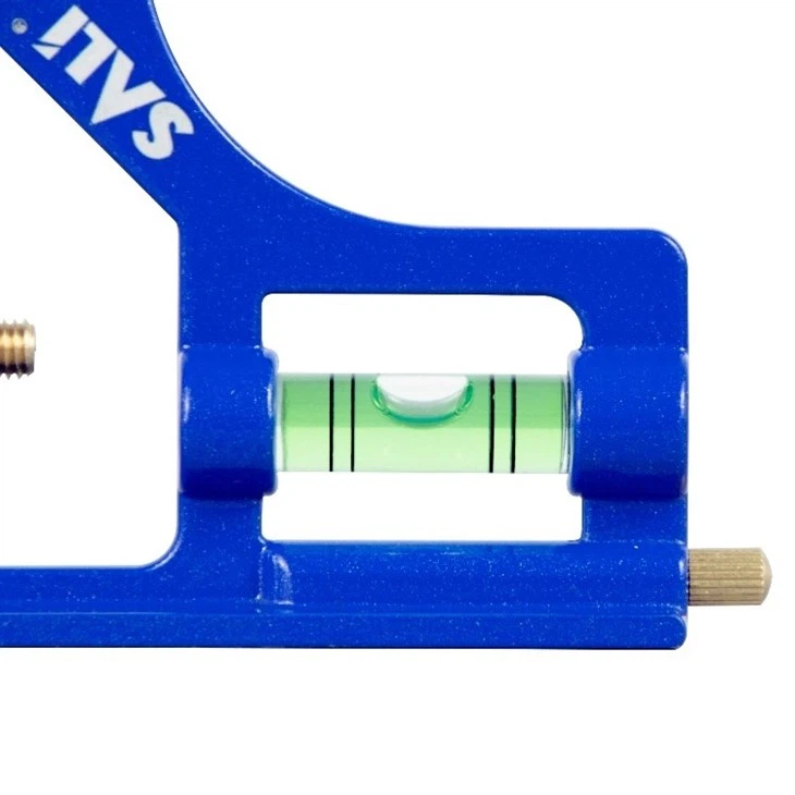 مزيج من المسطرة المربعة