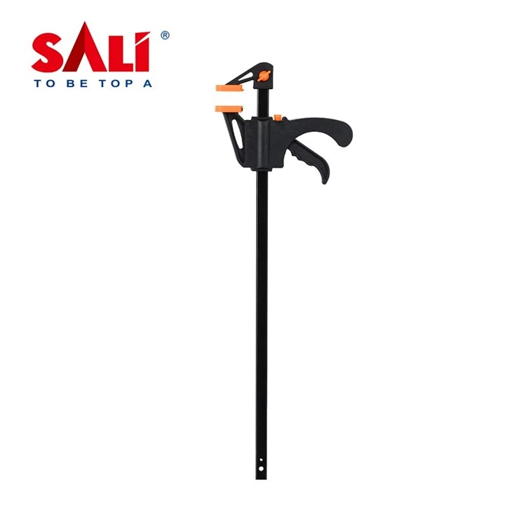 مشابك على طراز F