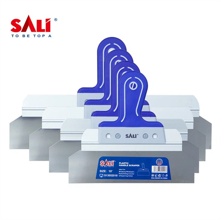 مكشطة بمقبض بلاستيكي